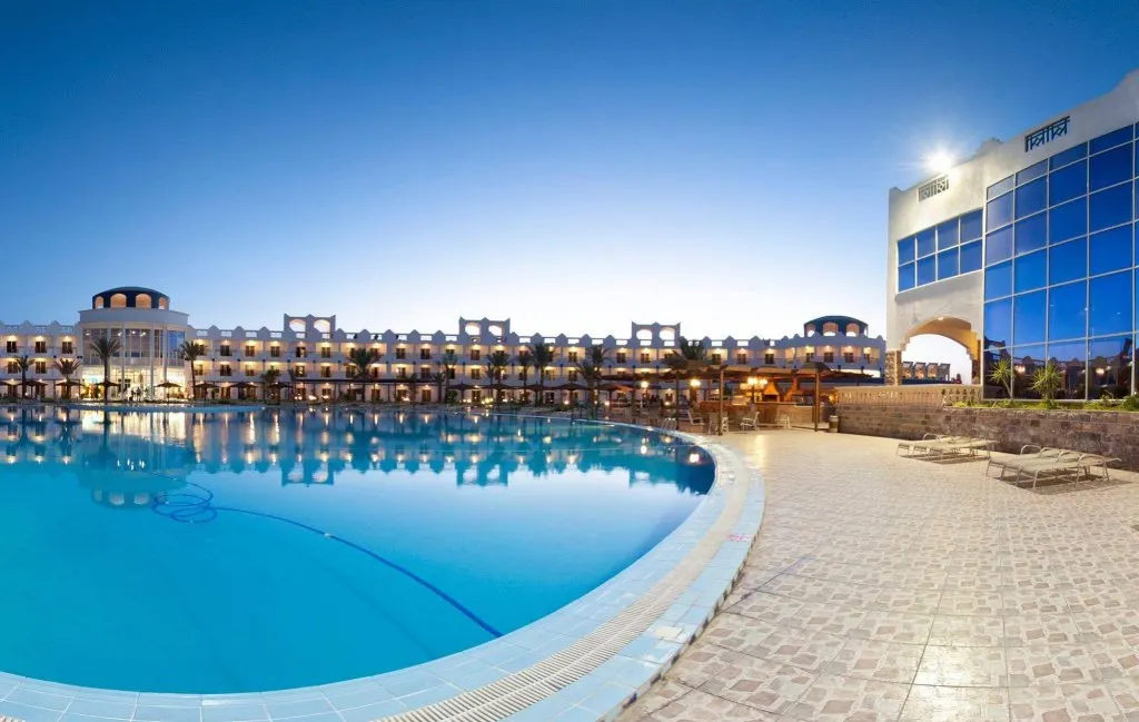 Golden 5 Sapphire Suites Hotel фото 1