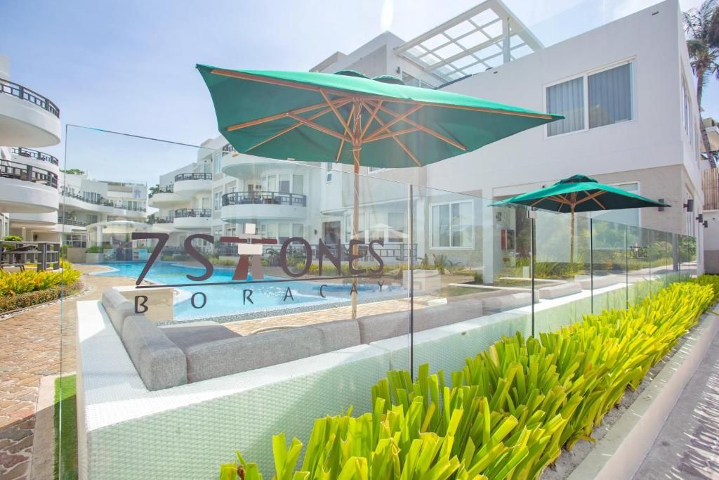 7 Stones Boracay Suites фото 62