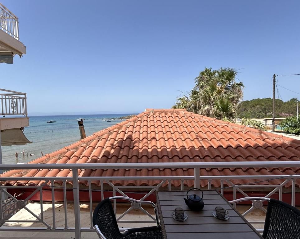 Brati II Beach Hotel фото 17