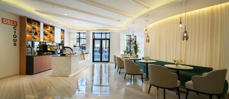 Фото отеля Arabian Park Dubai, an Edge by Rotana Hotel