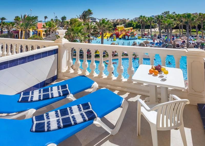 Mediterraneo Bay Hotel & Resort фото 5