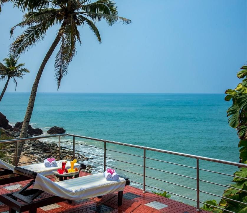 Krishnatheeram Ayur Holy Beach Resort фото 40