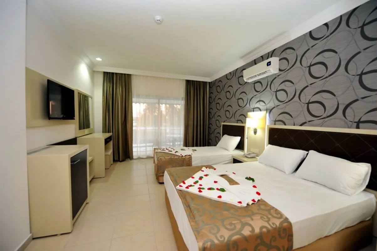 Asrin Beach Hotel фото 1