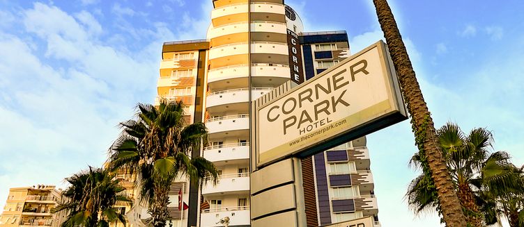 Фото отеля The Corner Park Hotel