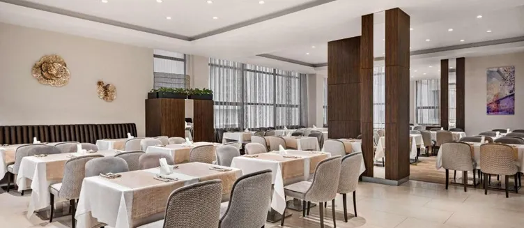 Фото отеля Ramada Hotel & Suites by Wyndham Yerevan