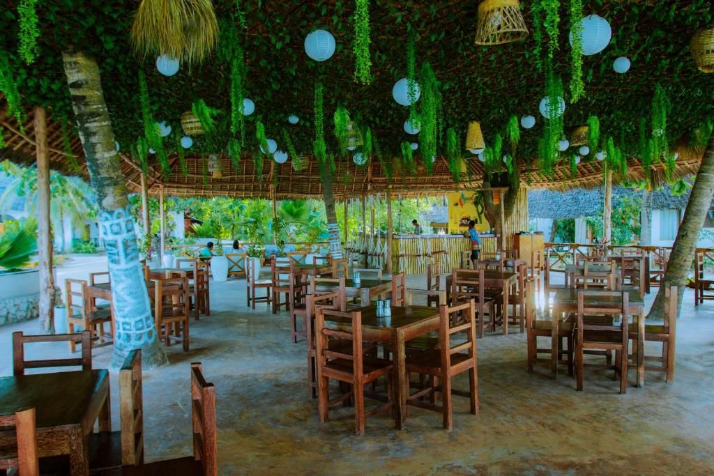 Mambo Ocean Resort фото 10