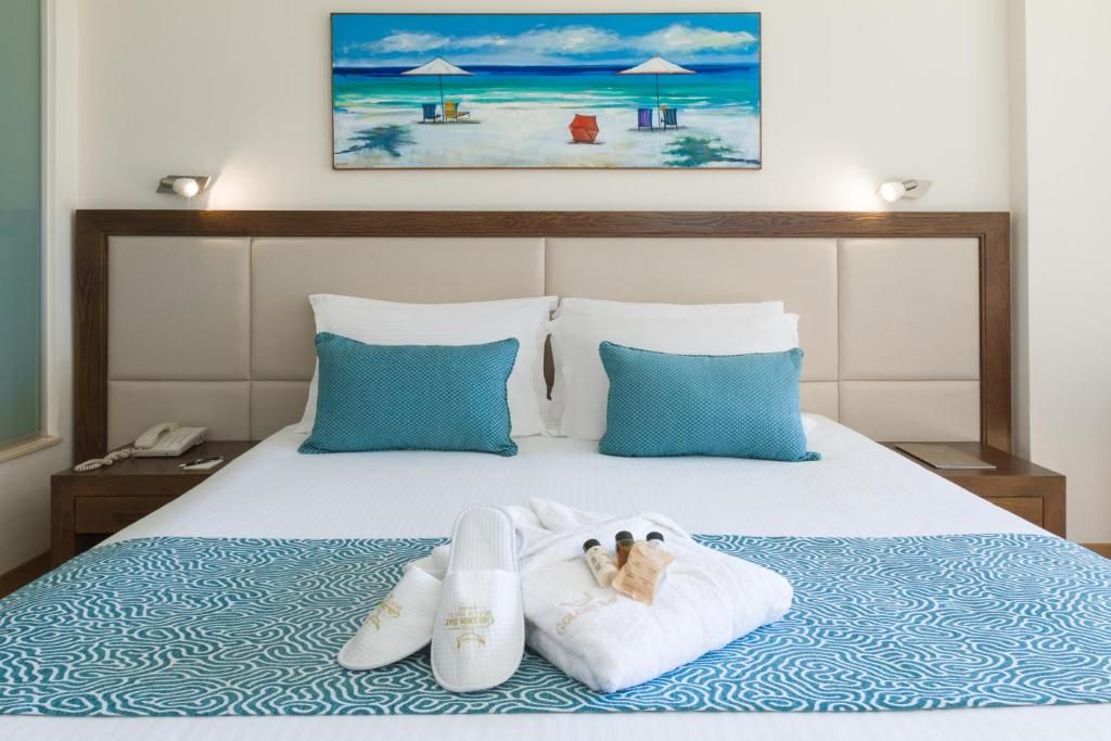 Golden Bay Beach Hotel фото 59