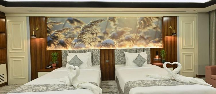 Фото отеля Pavilion Palace Hotel