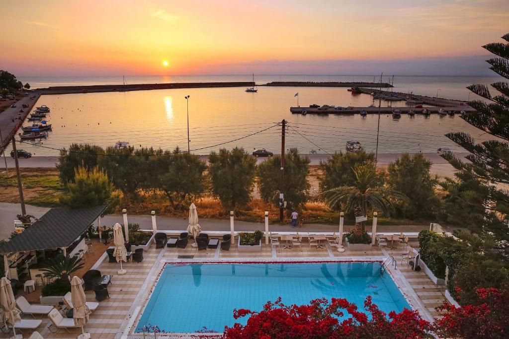 Kyparissia Beach Hotel фото 23