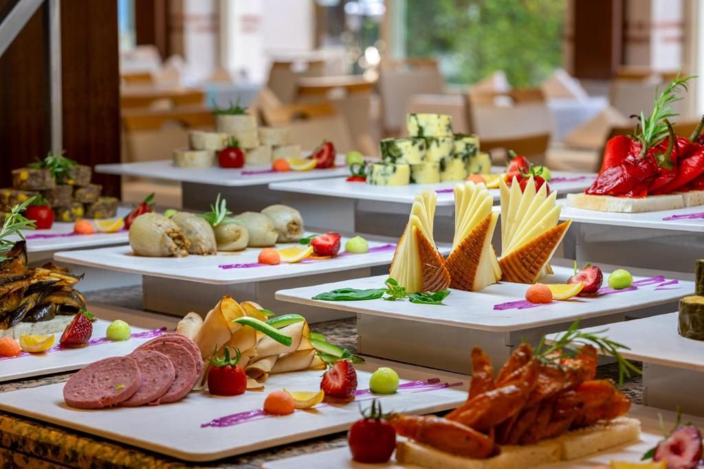 Trendy Side Beach Hotel фото 15