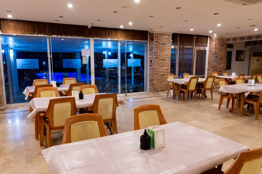 Grand Hotel Derin фото 32