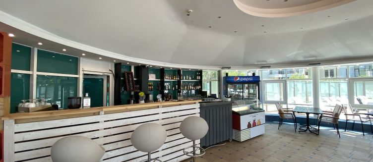 Фото отеля Ramada By Wyndham Yekaterinburg Hotel & Spa