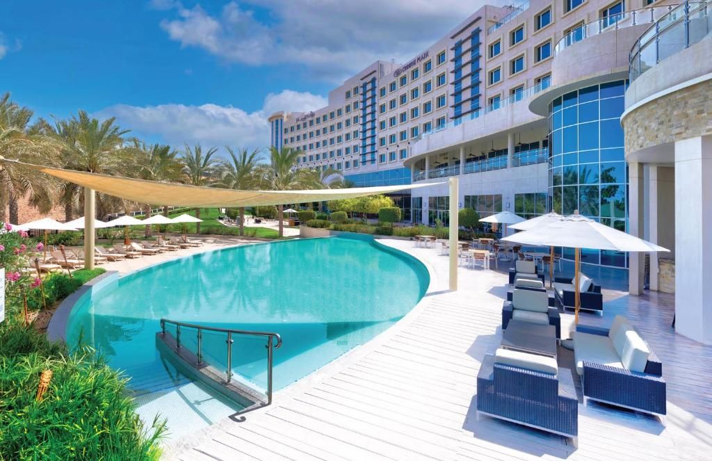 Crowne Plaza Muscat OCEC фото 3