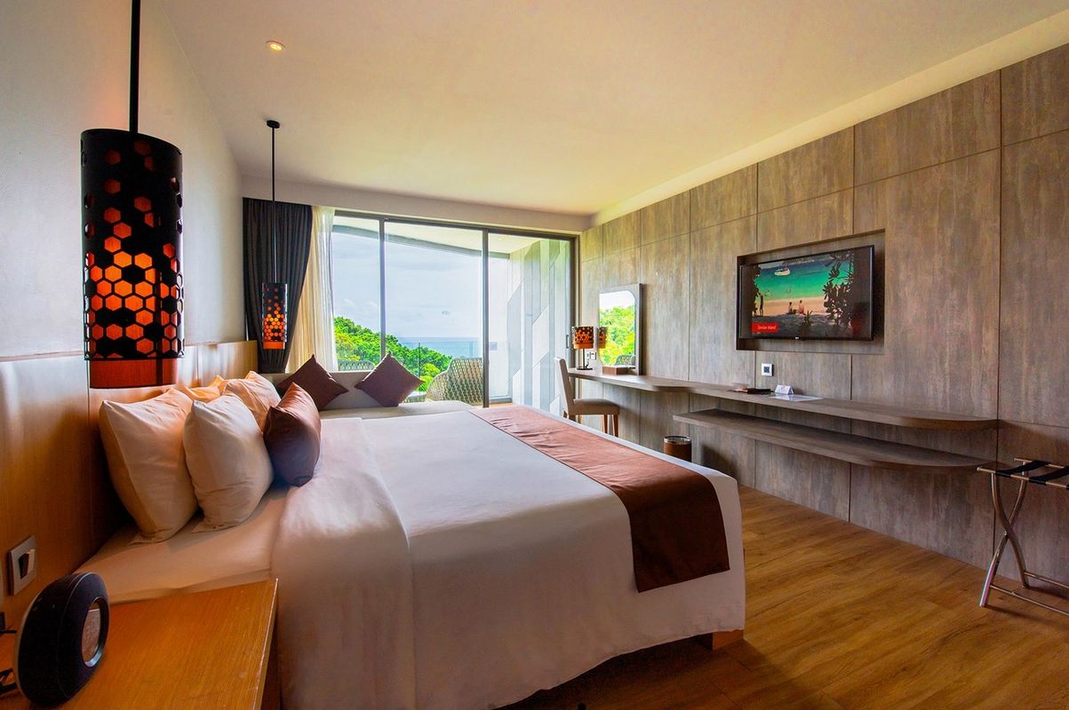 Crest Resort & Pool Villas фото 4