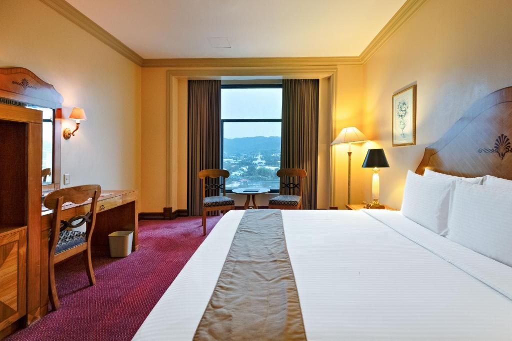 Waterfront Cebu City Hotel & Casino - Multiple Use Hotel фото 42