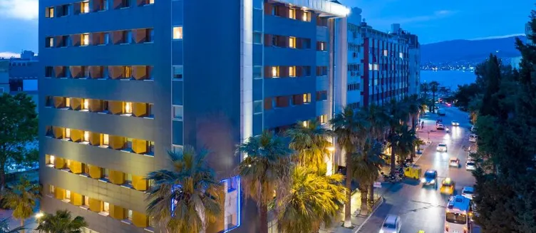 Фото отеля Ibis Izmir Alsancak