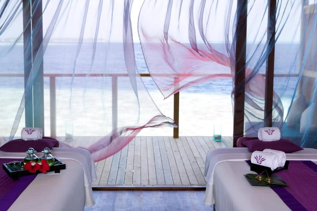Vilamendhoo Island Resort & Spa фото 21