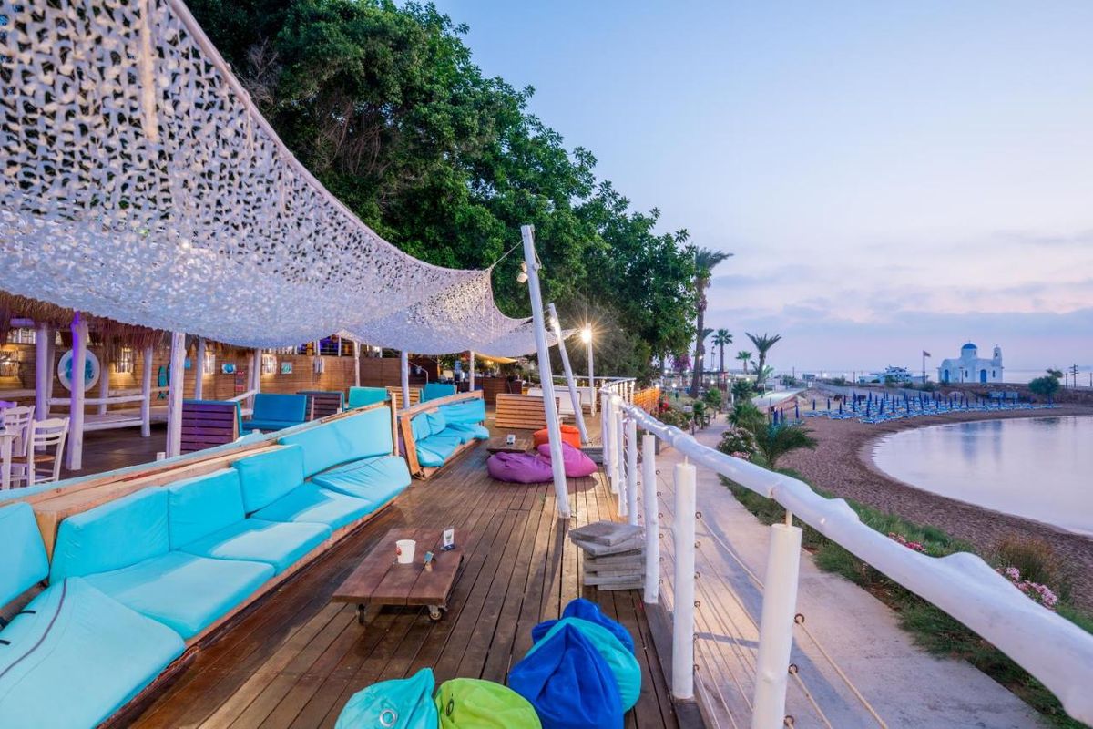 Golden Coast Beach Hotel фото 12