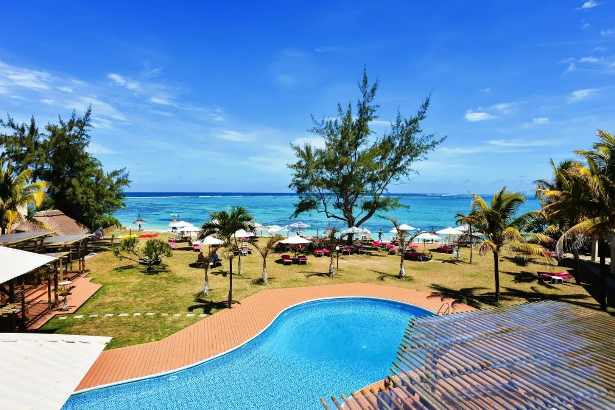 Silver Beach Hotel фото 0