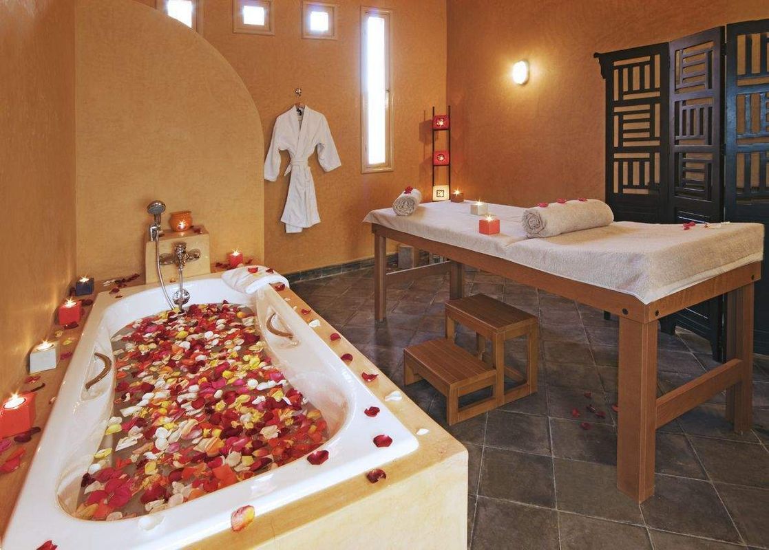 Domaine Des Remparts Hotel & Spa фото 25