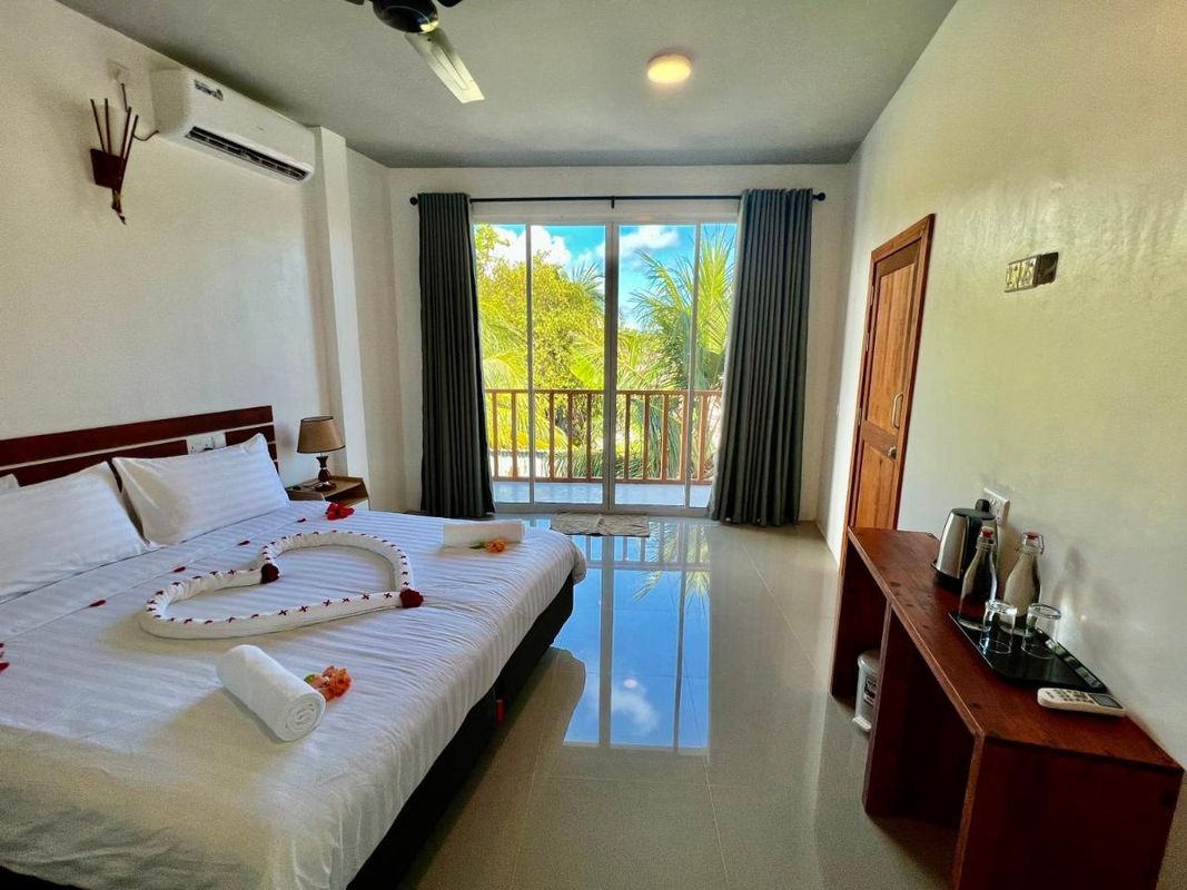 Finolhu Inn Dhigurah фото 3