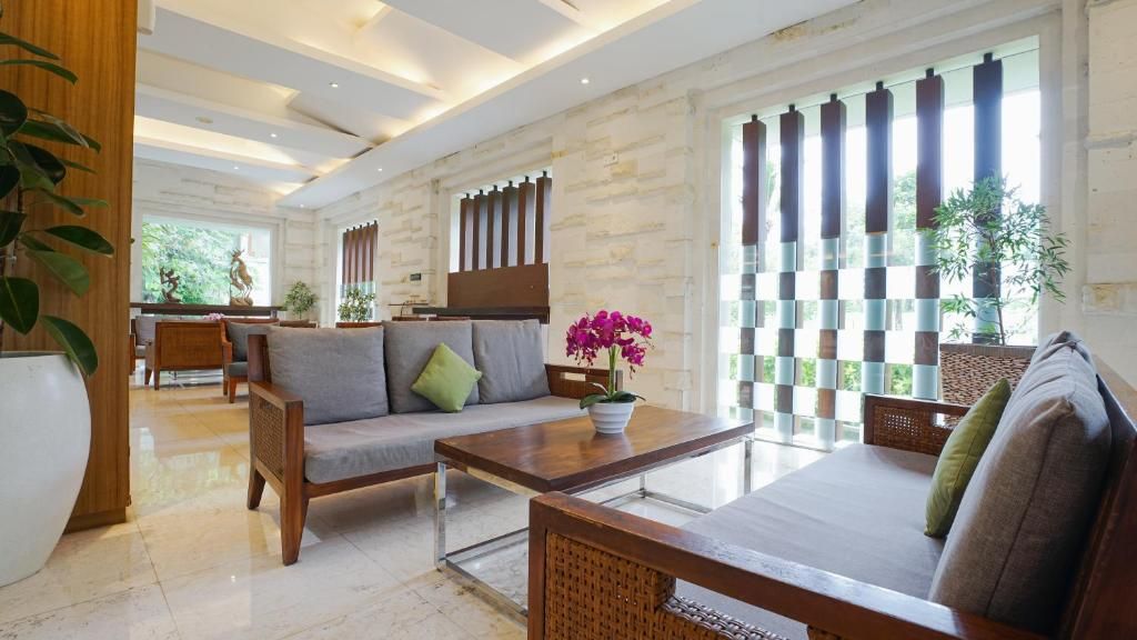 Grand Whiz Hotel Nusa Dua фото 36