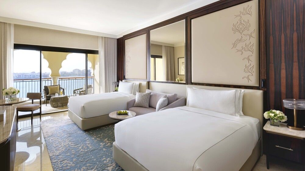 The Ritz-Carlton Abu Dhabi, Grand Canal фото 2
