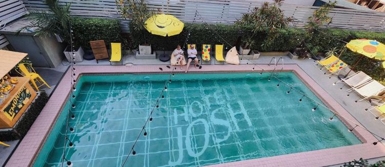 Фото отеля Josh Hotel