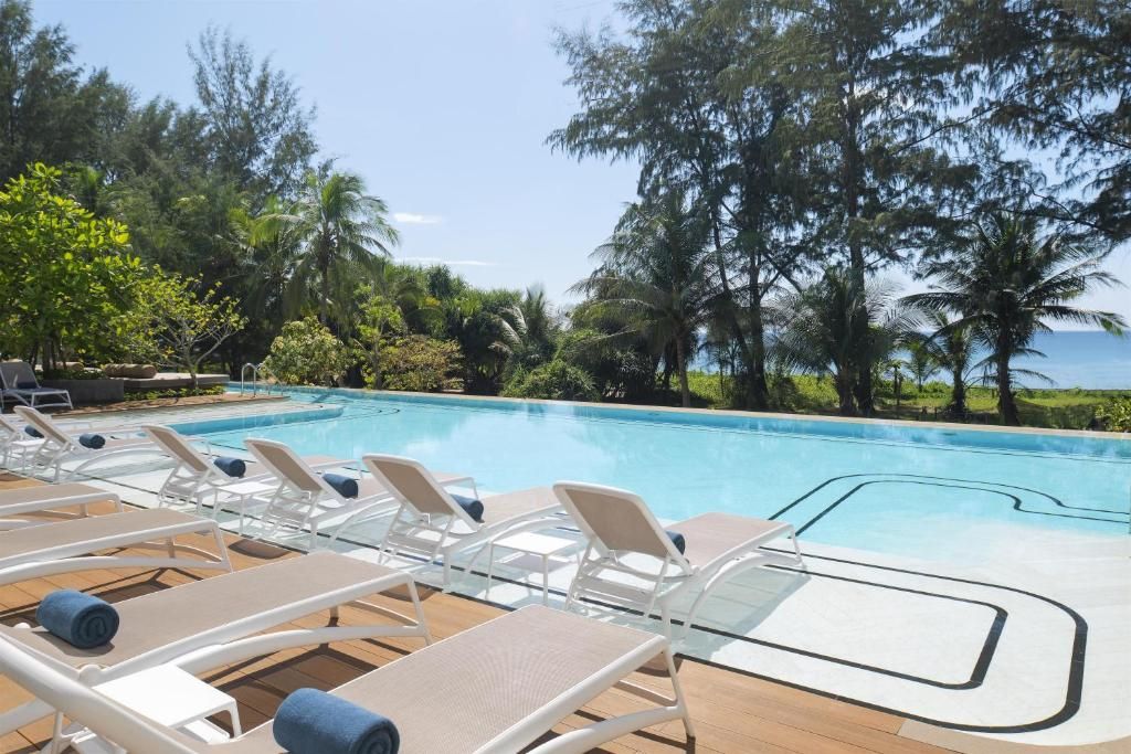 Radisson Blu Resort, Phuket Mai Khao Beach фото 4