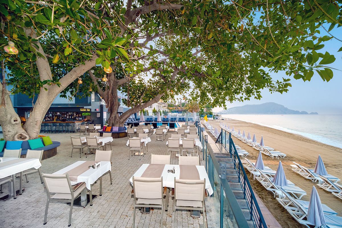 Floria Beach Hotel фото 13