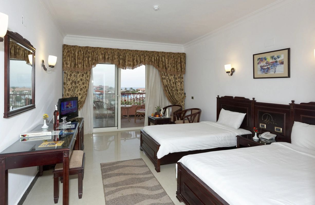 Three Corners Happy Life Beach Resort - All Inclusive фото 4