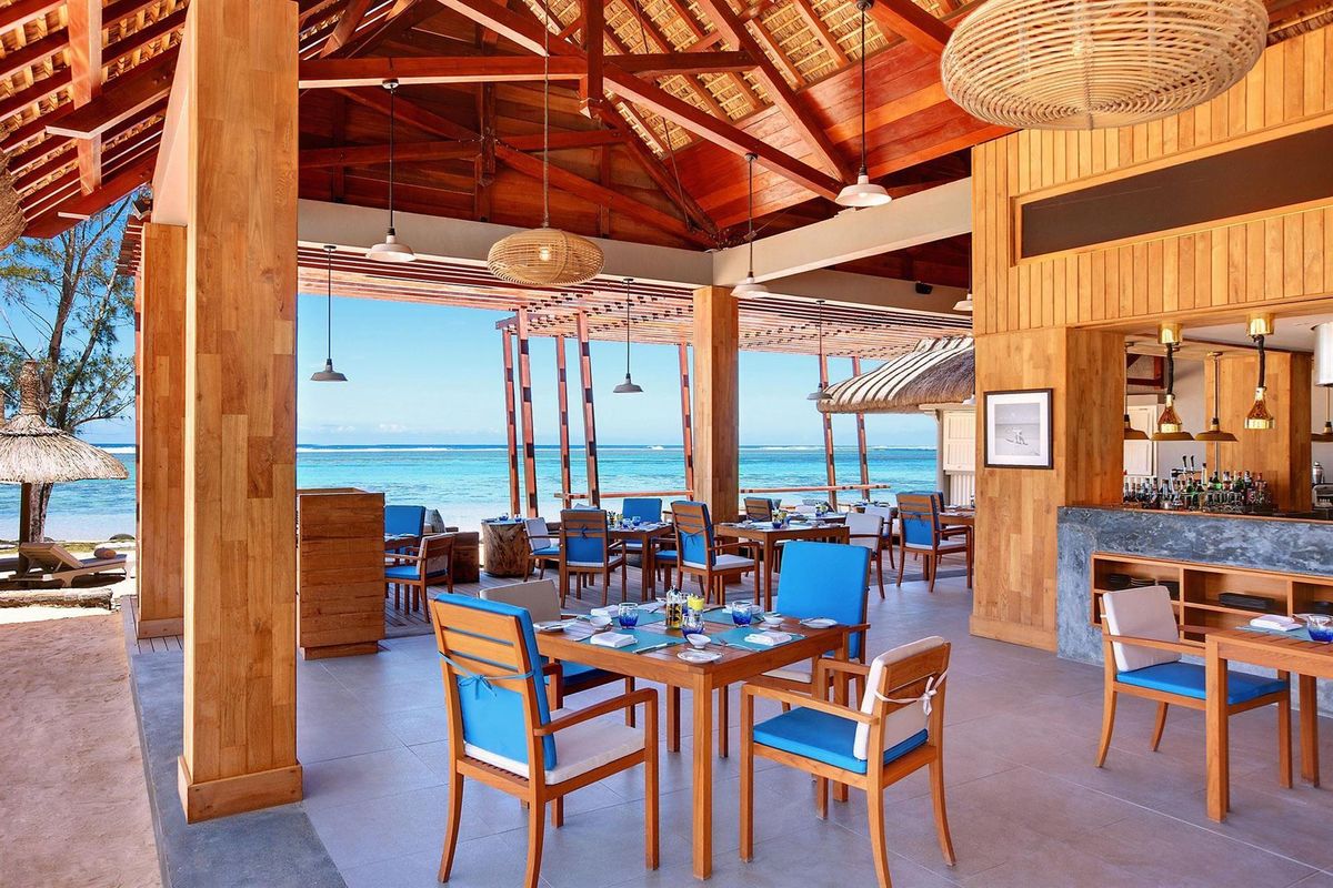 Outrigger Mauritius Beach Resort фото 15