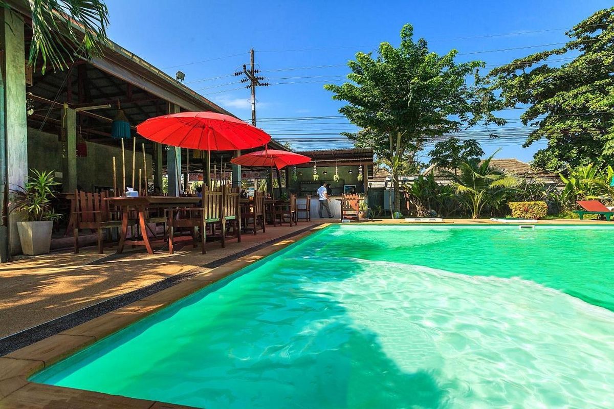 Lanta Klong Nin Beach Resort фото 7