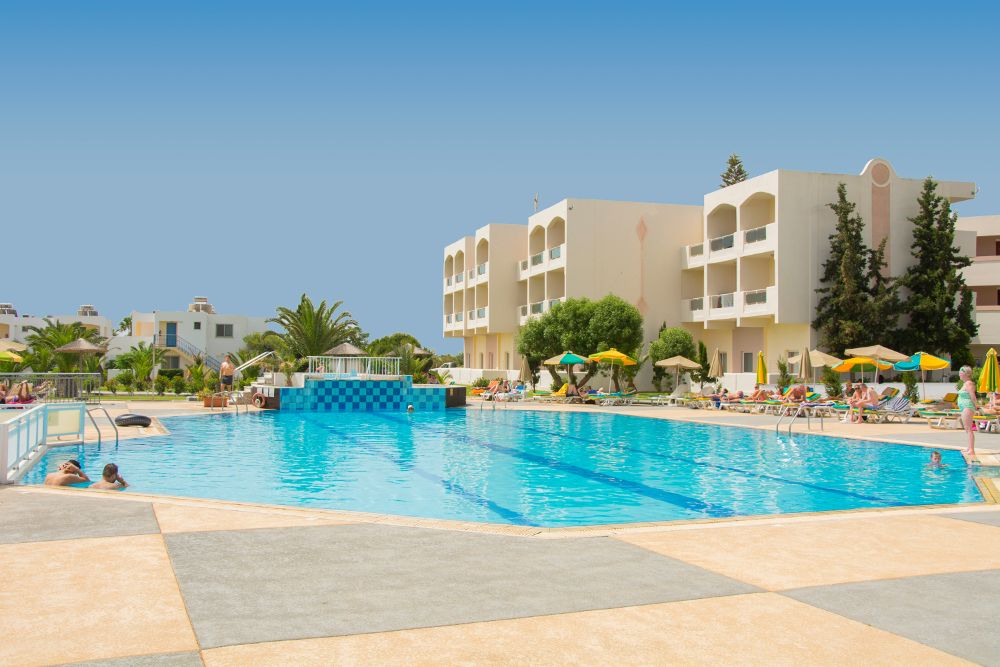 The Sovereign Beach Hotel фото 13
