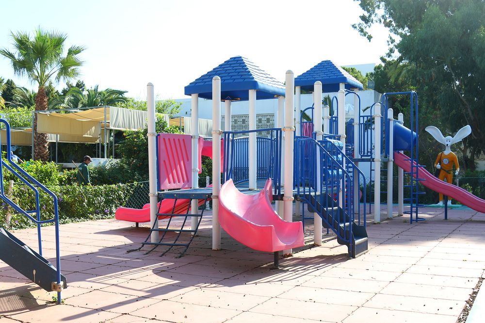 The Orangers Beach Resort and Bungalows фото 46