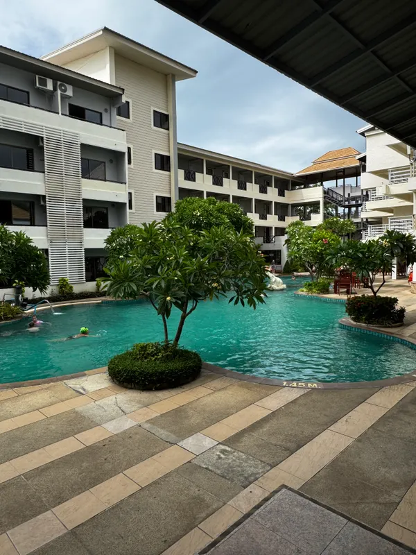 Sea Breeze Jomtien Resort фото 39