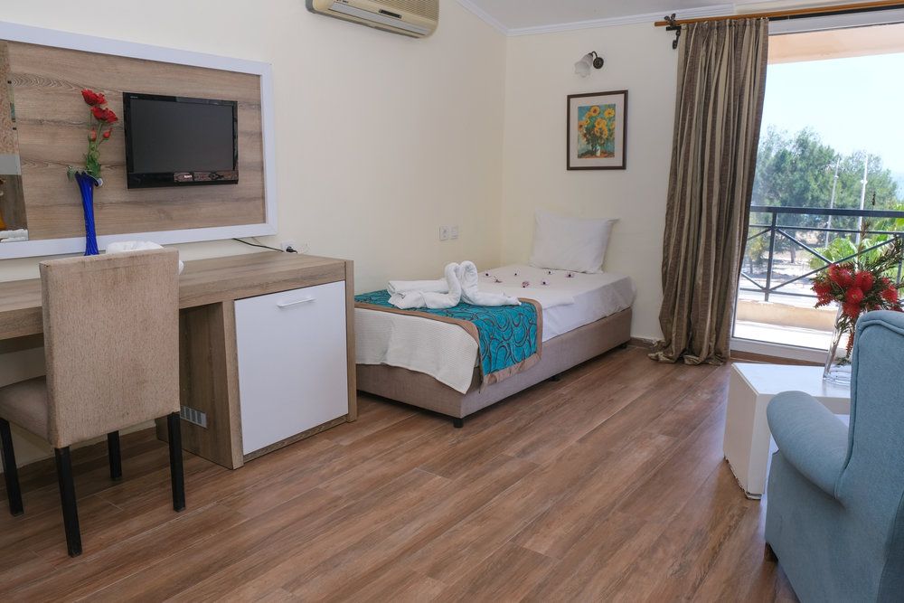Beldibi Beach Hotel фото 62