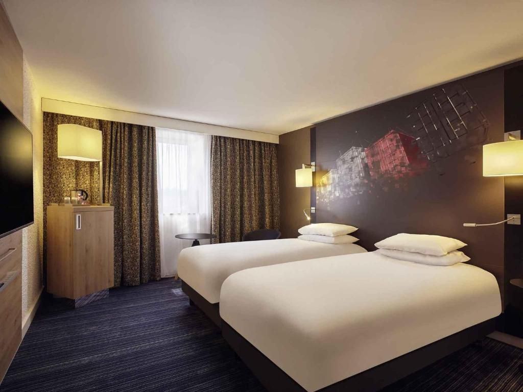 Hotel Mercure Le Havre Bassin du Commerce фото 2