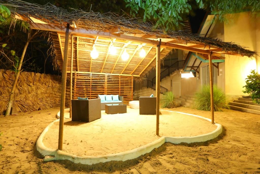 Kay Jay Beach House фото 29