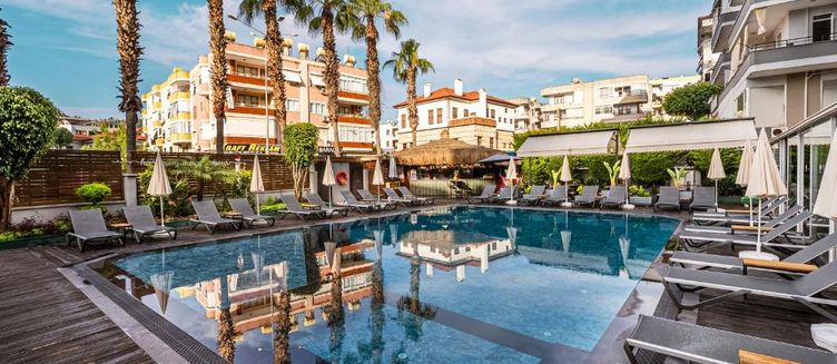Фото отеля HMA Hotel & Suites
