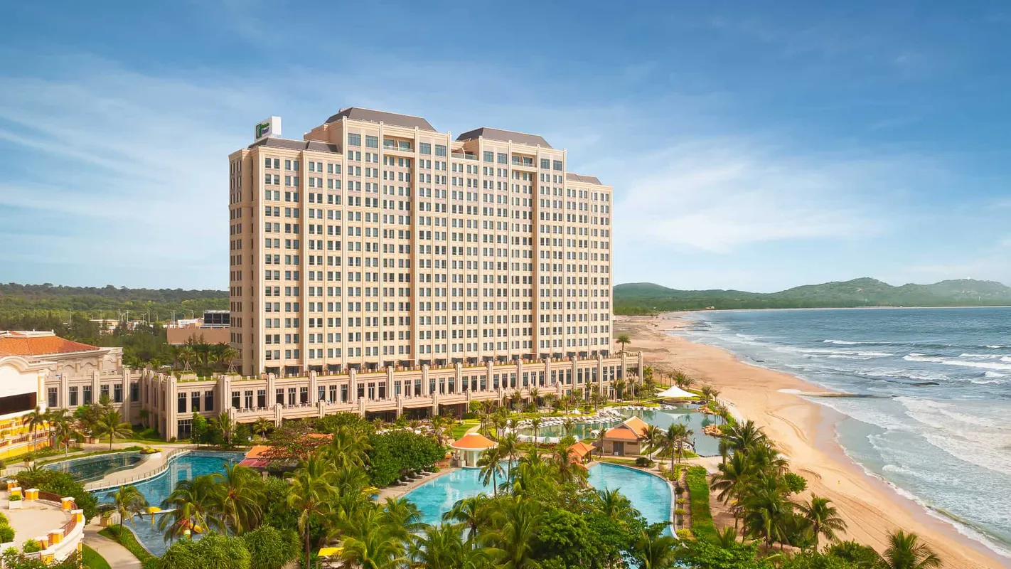 Holiday Inn Resort Ho Tram Beach фото 0