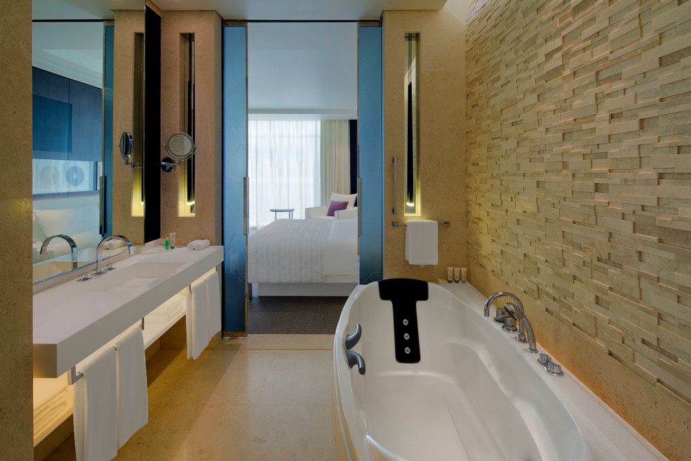 Le Meridien Dubai Hotel & Conference Centre фото 105
