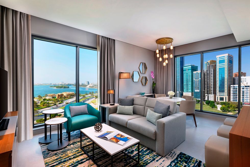 DoubleTree by Hilton Sharjah Waterfront Hotel & Residences фото 70