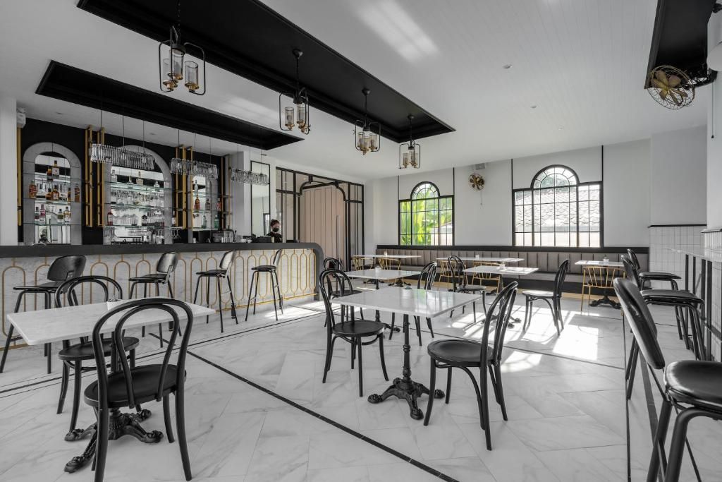 Ratri Hotel Phuket Old Town фото 7