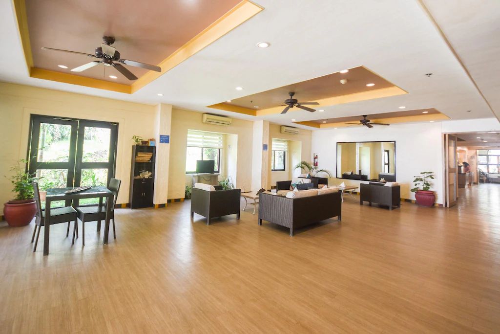 Microtel by Wyndham Boracay фото 7