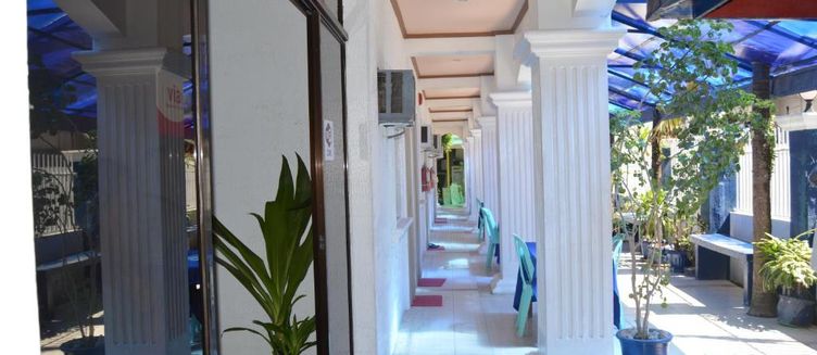 Фото отеля Island Inn