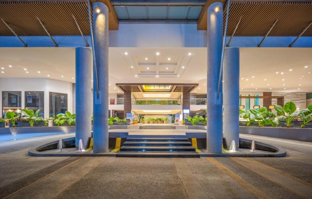 Deevana Plaza Phuket фото 92
