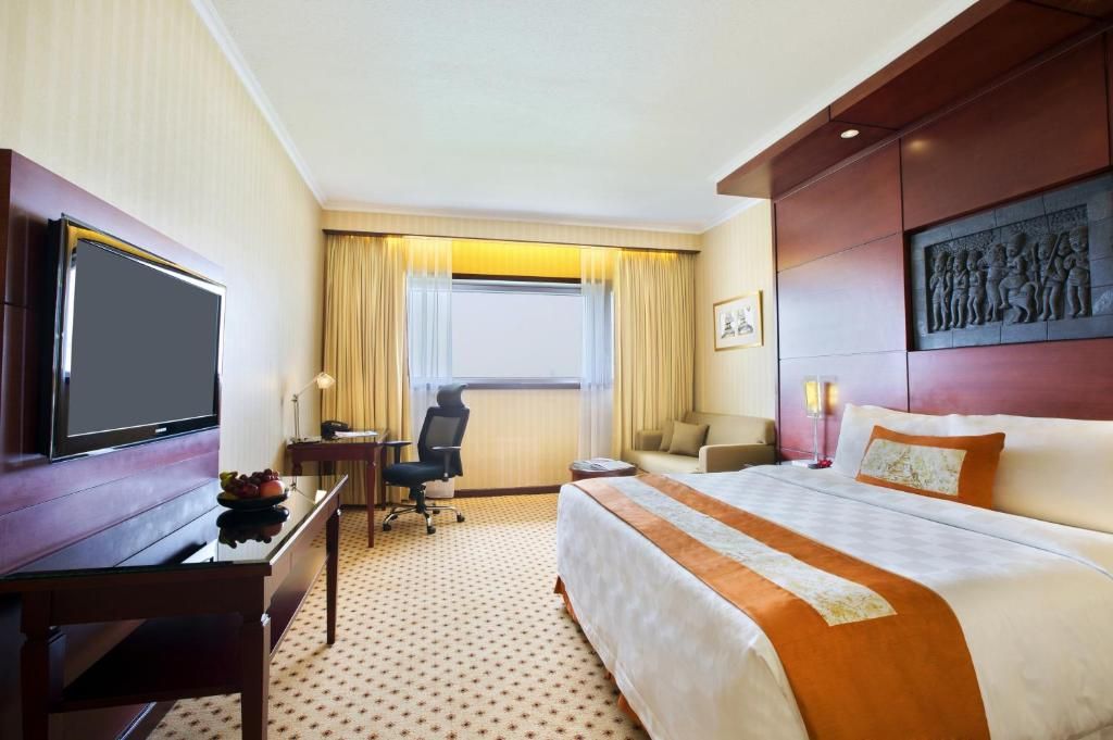 Hotel Borobudur Jakarta фото 41