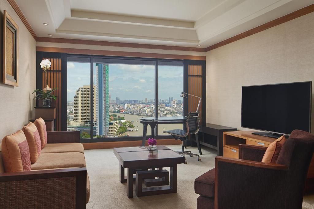 Royal Orchid Sheraton Hotel & Towers фото 53