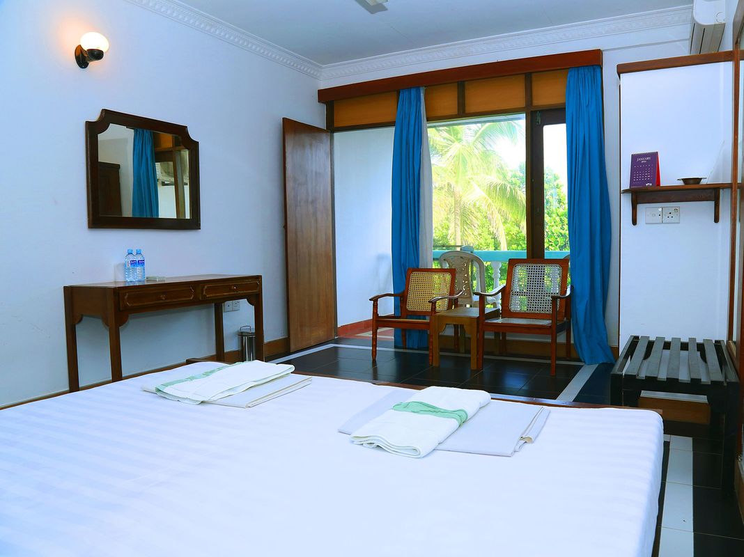 Topaz Beach Hotel фото 5